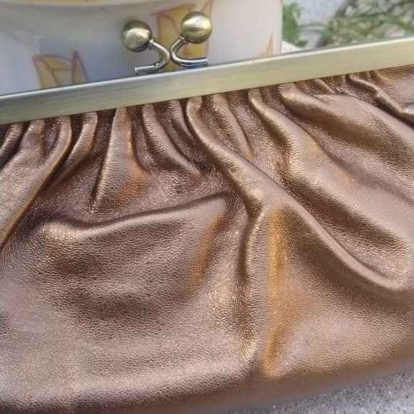 NWT EXPRESS genuine leather clutch purse, brown bronze - Picture 3 of 11